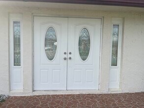 12840 SW 11th Pl in Davie, FL - Building Photo - Building Photo