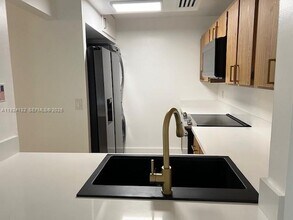 6735 W 26th Dr in Hialeah, FL - Building Photo - Building Photo