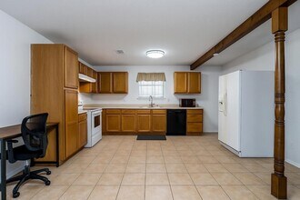 15602 Treichel Rd in Tomball, TX - Building Photo - Building Photo