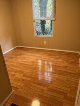 213 Cherry Tree Dr in Asheville, NC - Building Photo - Building Photo