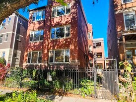 1234 W Argyle St in Chicago, IL - Building Photo