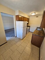 1800 Knox St in Lincoln, NE - Building Photo