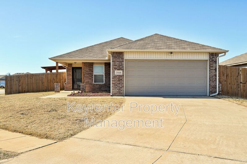 7525 Leichter Ave in Oklahoma City, OK - Building Photo