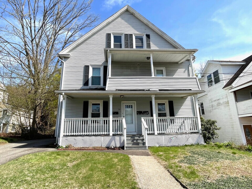 21 Elm St in Ansonia, CT - Building Photo