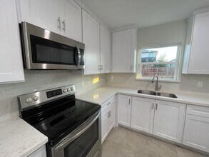5527 Conroe St in Laredo, TX - Building Photo - Building Photo