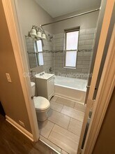 7323 S Yates Blvd in Chicago, IL - Building Photo - Building Photo