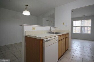 10144 Reprise Dr in Rockville, MD - Building Photo - Building Photo