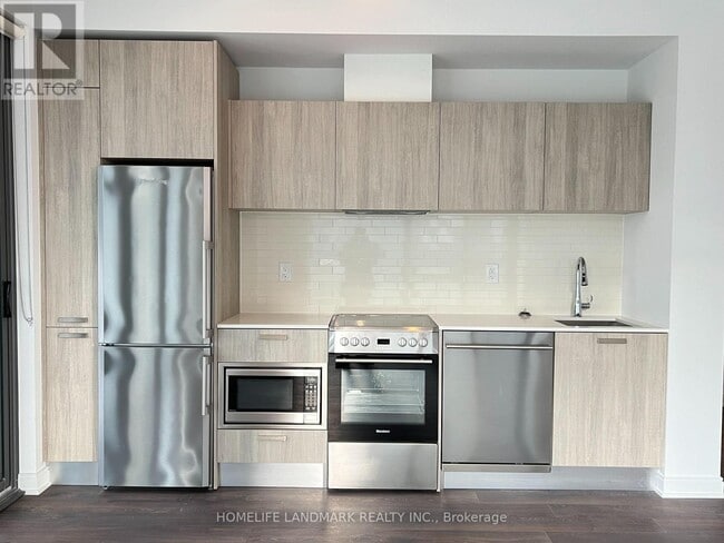 property at 50A-550 Charles St E