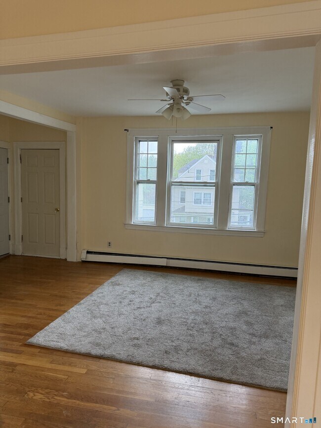 452 Hillside Ave in Hartford, CT - Building Photo - Building Photo