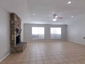 8218 Tattershall Cir in Humble, TX - Foto de edificio - Building Photo