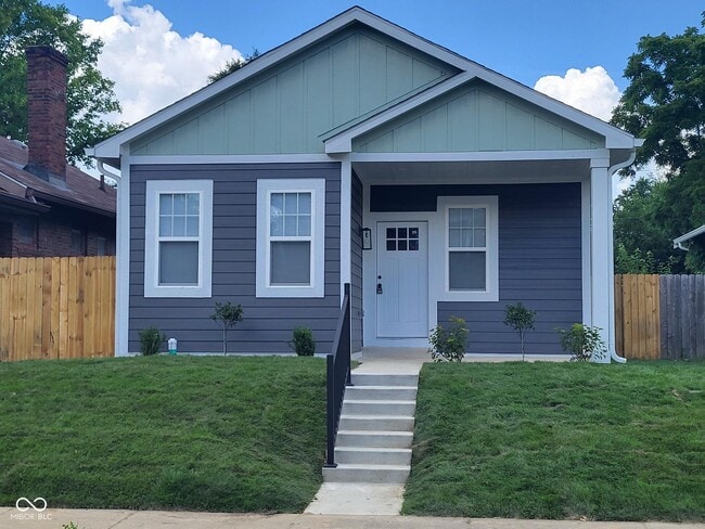 property at 822 N Gray St