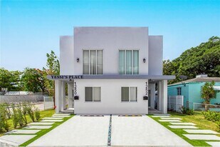 1250 NW 39th St in Miami, FL - Building Photo