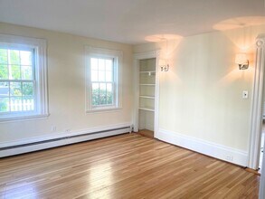 20 Pleasant St in Salem, MA - Building Photo - Building Photo