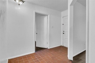 805 Irwin Dr in Hurst, TX - Building Photo - Building Photo