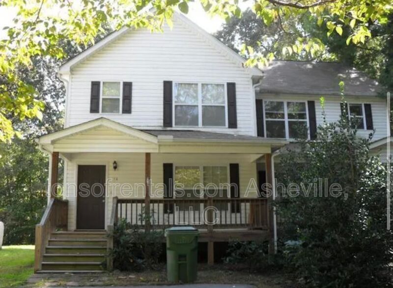 16-A Evergreen Ave in Asheville, NC - Building Photo