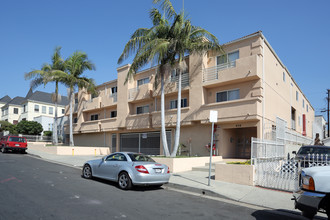 418 N Ardmore Ave in Los Angeles, CA - Building Photo - Primary Photo