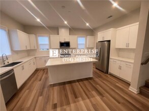 1103 W Cara Dr in Anaheim, CA - Building Photo - Building Photo