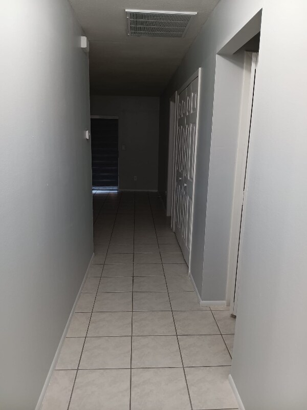2507 Matena Ave S in Lehigh Acres, FL - Building Photo - Building Photo
