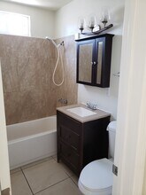 1010 Wallgreen St in Placentia, CA - Building Photo - Building Photo