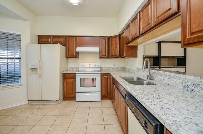 12300 Brookglade Cir
