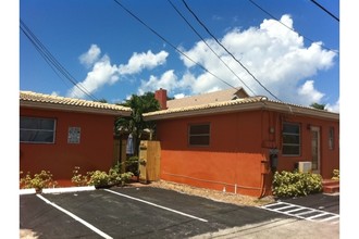 1726 Washington St in Hollywood, FL - Building Photo - Building Photo