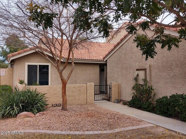 4114 E Jojoba Rd in Phoenix, AZ - Building Photo - Building Photo