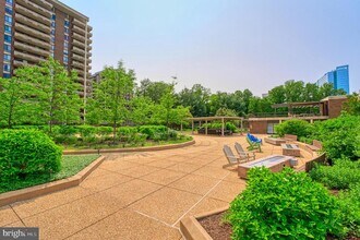 1800 Old Meadow Rd in McLean, VA - Building Photo - Building Photo