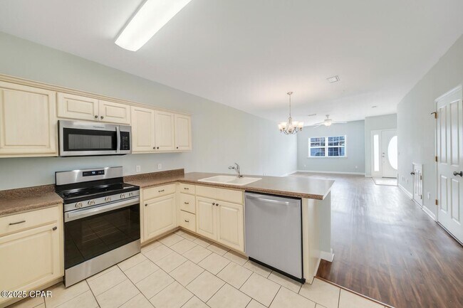 1842 Annabellas Dr in Panama City Beach, FL - Building Photo - Building Photo