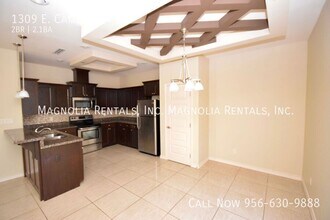 1309 E Camellia Ave, Unit C in McAllen, TX - Building Photo - Building Photo