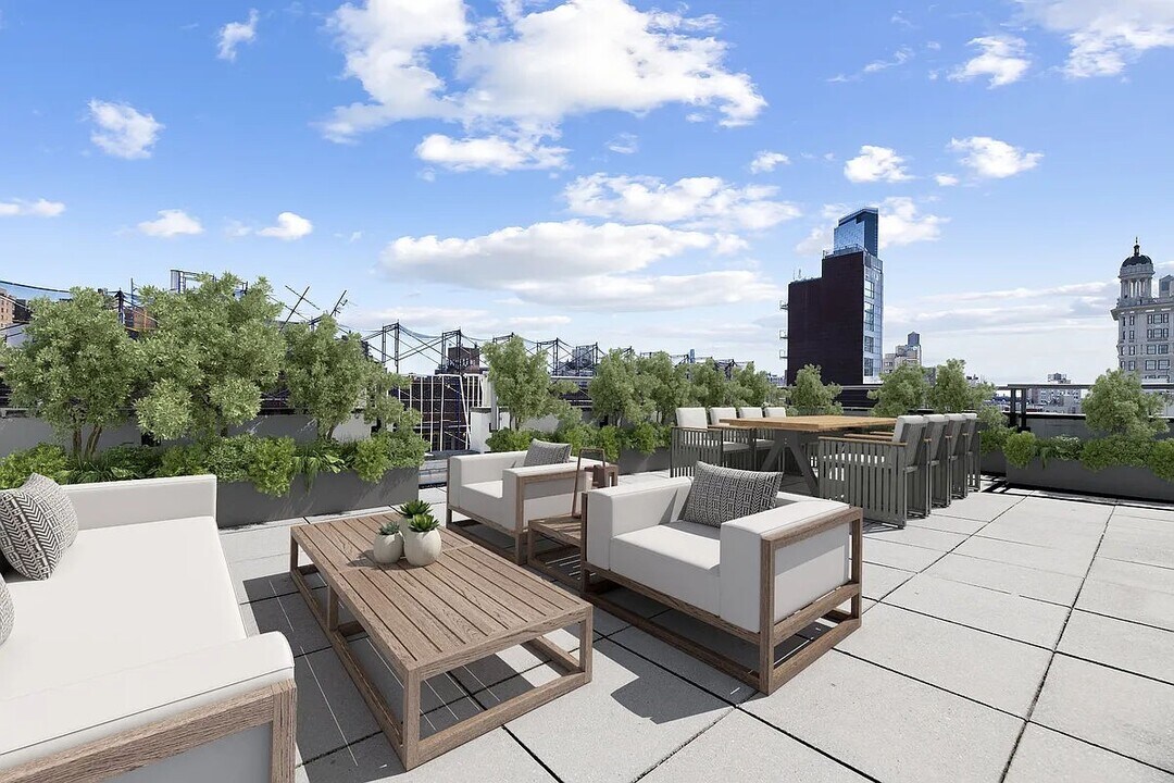 45 Orchard St in New York, NY - Building Photo