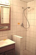 2708 N Newland Ave in Chicago, IL - Building Photo - Building Photo