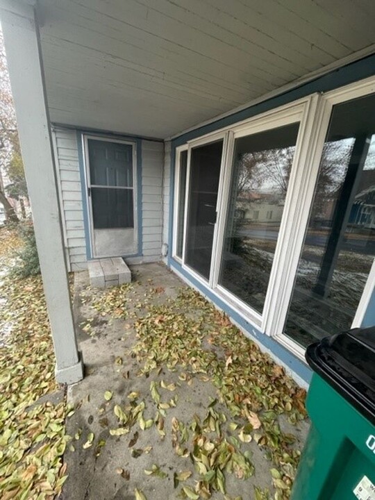 234 N 3rd St-Unit -234 N. 3rd St. #1 in Klamath Falls, OR - Foto de edificio