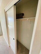 1533 Blackfish Wy in Sacramento, CA - Building Photo - Building Photo
