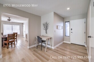 6931 Wedgewood Way in Las Vegas, NV - Building Photo - Building Photo