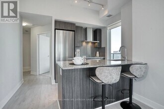 20-4120 Shore Breeze Dr in Toronto, ON - Building Photo - Building Photo