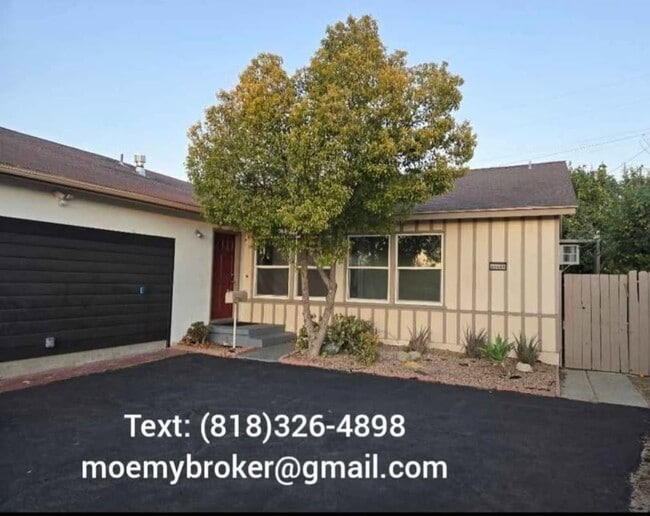20641 Cohasset St in Winnetka, CA - Building Photo - Building Photo