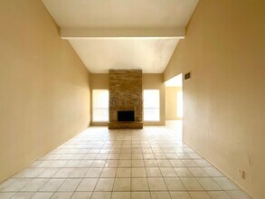 8036 Winsford Dr in San Antonio, TX - Building Photo - Building Photo