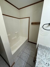 8250 Governor Dr in Baton Rouge, LA - Building Photo - Building Photo