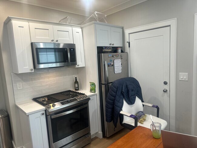 44 Iffley Rd in Boston, MA - Foto de edificio - Building Photo