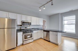 602 S WESTERN Ave-Unit -2SR in Chicago, IL - Building Photo - Building Photo