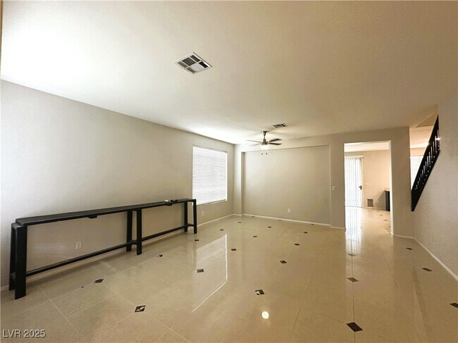 2566 Golden Bay Ct in Henderson, NV - Building Photo - Building Photo