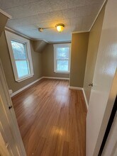 21 Spruce St in Waterville, ME - Building Photo - Building Photo