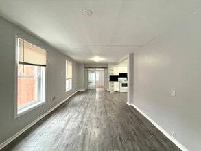 171 East Avenue S in Hamilton, ON - Building Photo - Building Photo