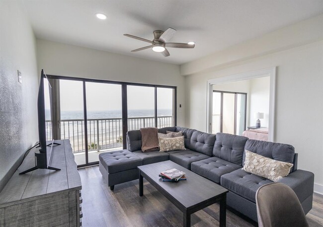 7700 Seawall Blvd in Galveston, TX - Building Photo - Building Photo