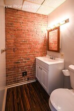 32 E Hollister St in Cincinnati, OH - Building Photo - Building Photo