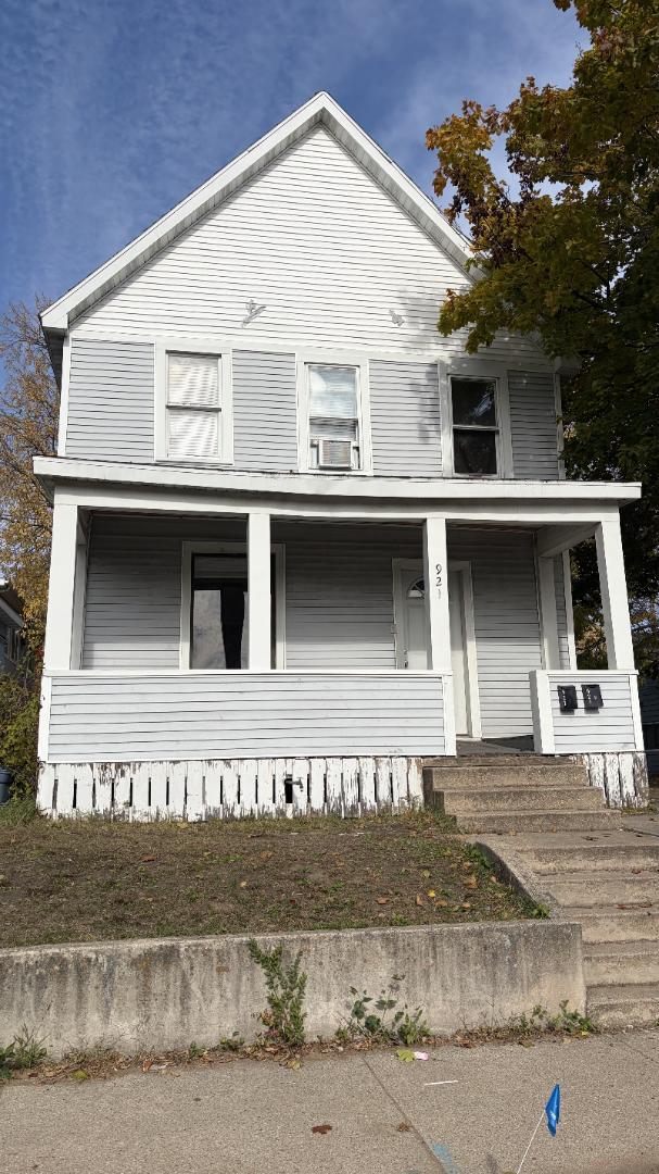 921 Vine St in La crosse, WI - Building Photo - Building Photo