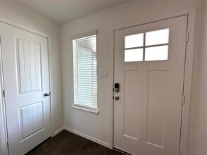 504 Sandringham Lp in Kyle, TX - Building Photo - Building Photo