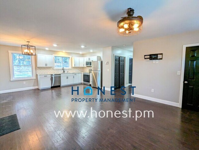 20 Lexi Ln in Gardiner, ME - Building Photo - Building Photo