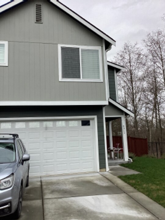 8511 63rd St NE in Marysville, WA - Building Photo