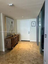 1830 S Ocean Dr in Hallandale Beach, FL - Building Photo - Building Photo